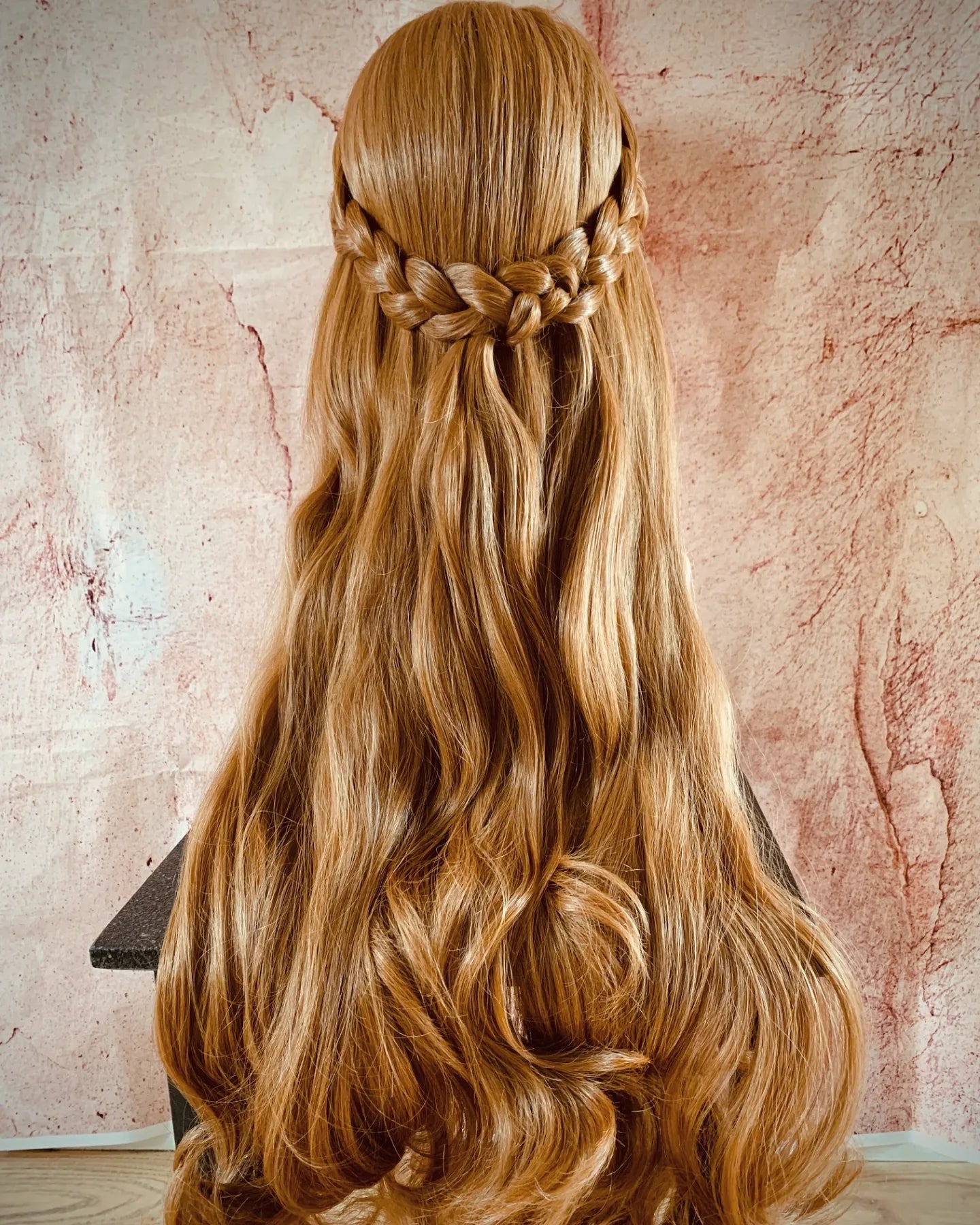 Frozen 2 Princess Anna Brown Cosplay Wigs | Long curly hair, Hair, Wig  hairstyles